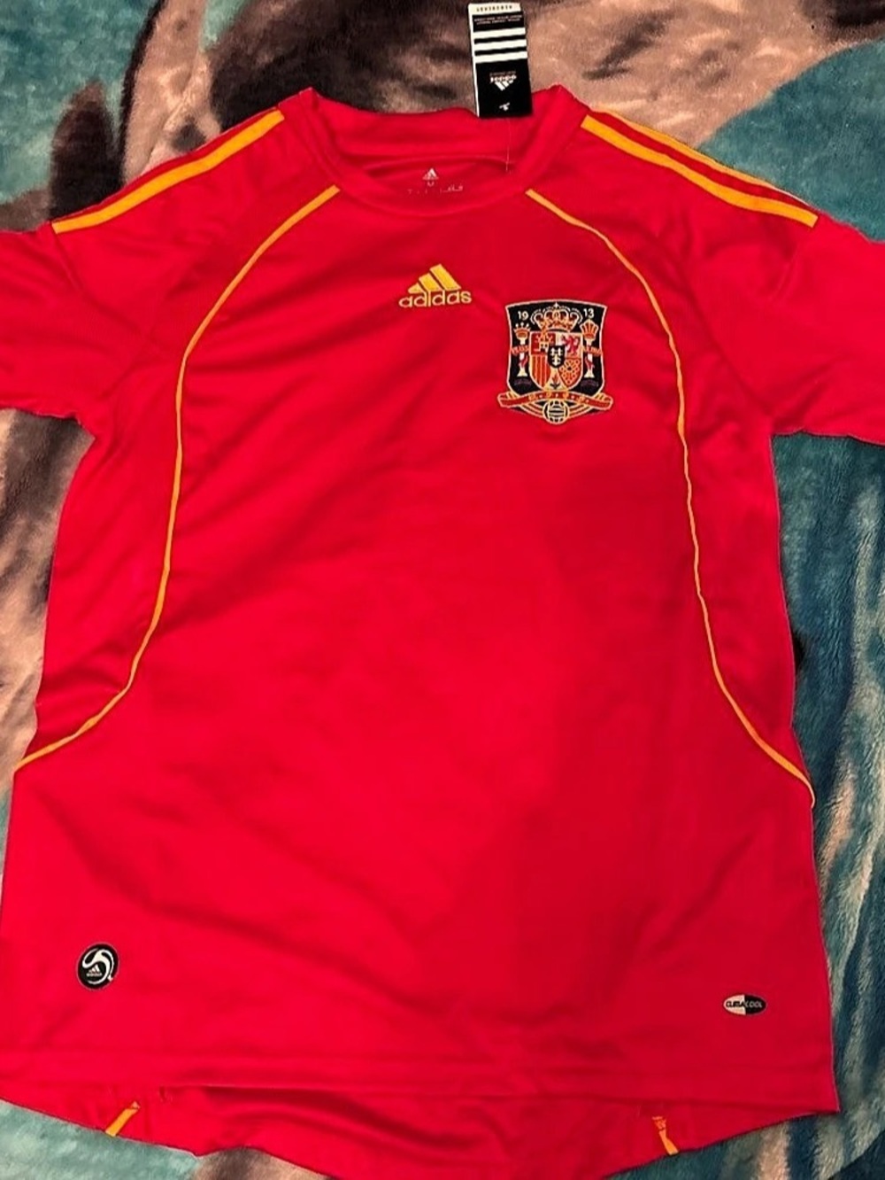 adidas Spain  Away Jersey Soccer Jersey Red & Yellow Size Medium